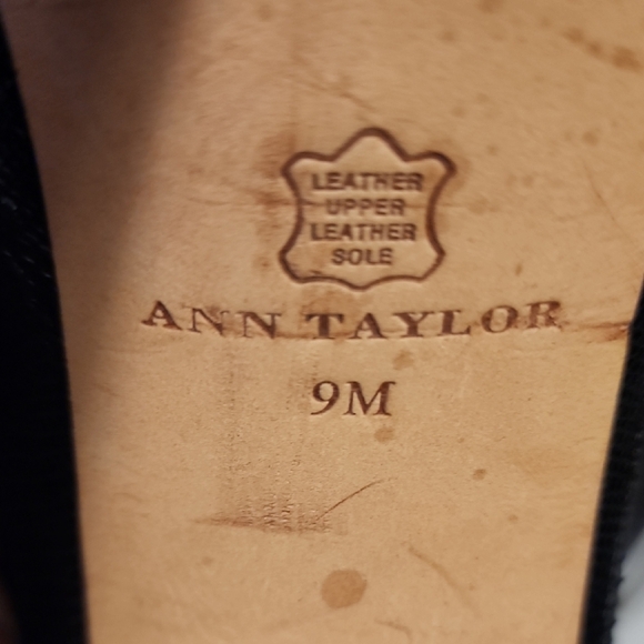 Ann Taylor Black Textured Heels - Picture 7 of 8